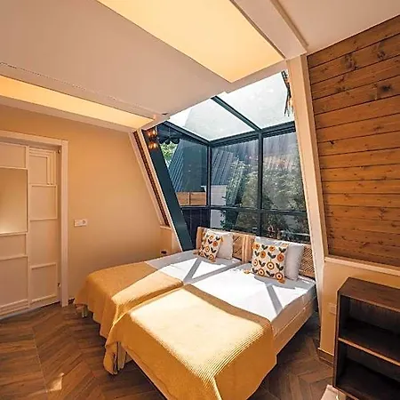 Fitos Hotel